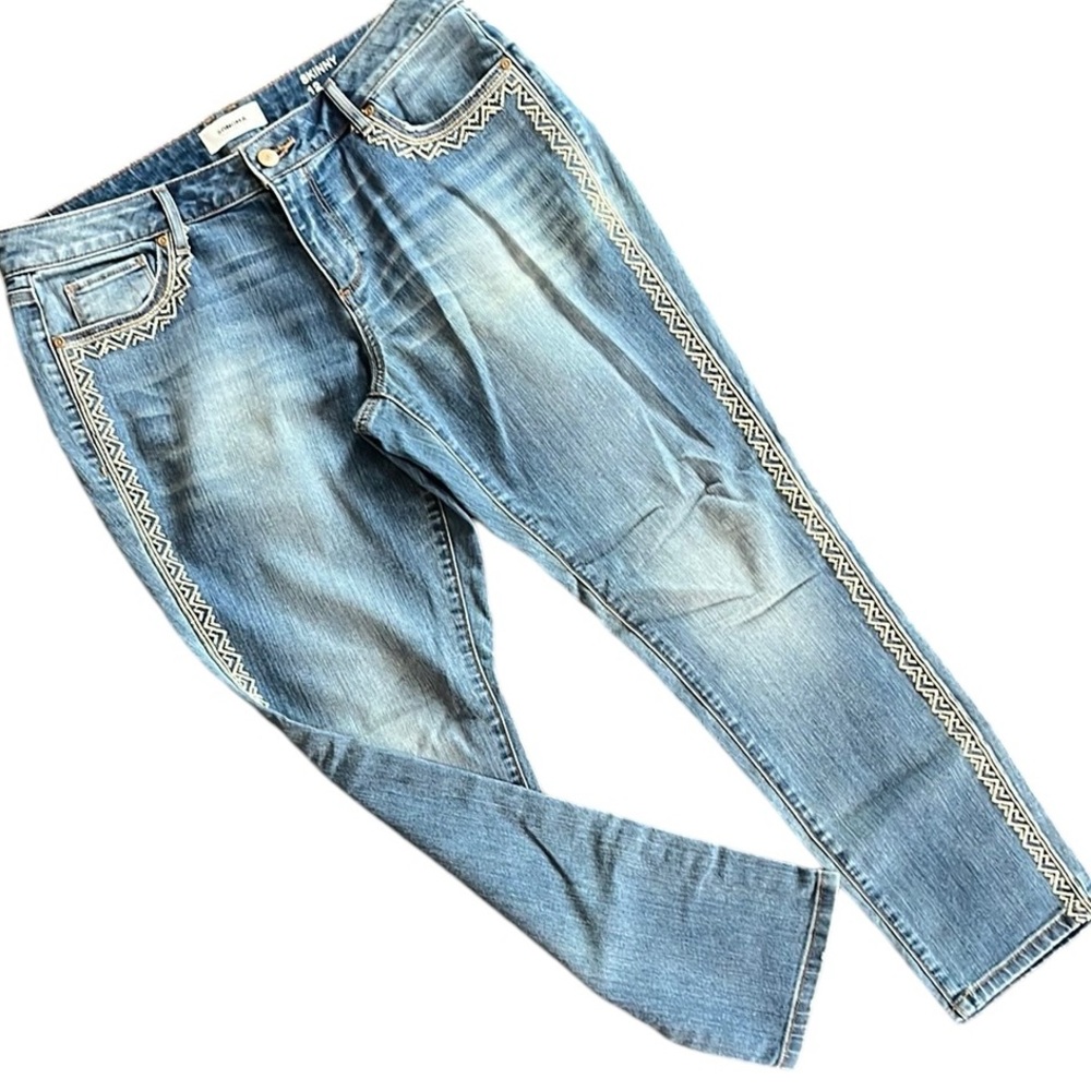 Sonoma Skinny Jeans with Embroidery